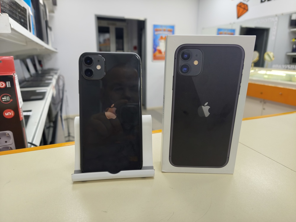 Смартфон Apple iPhone 11 128Gb
