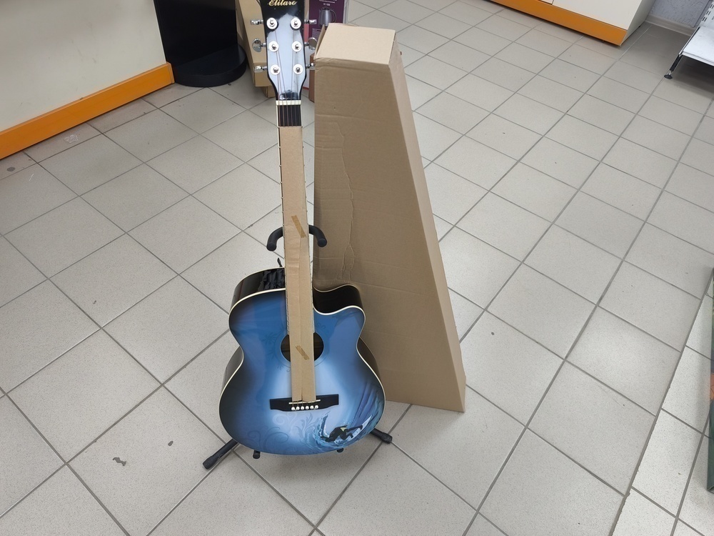 Гитара акустическая Elitaro E4040 Wave