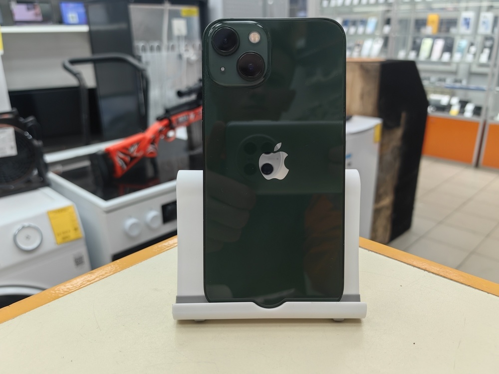 Смартфон Apple iPhone 13 128Gb