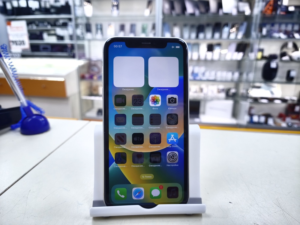 Смартфон Apple iPhone 11 64Gb