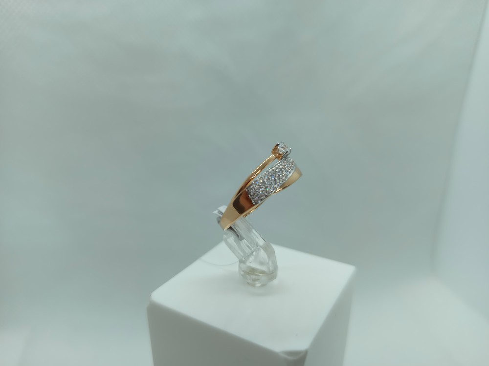 КОЛЬЦО С КАМНЯМИ (Au 585)