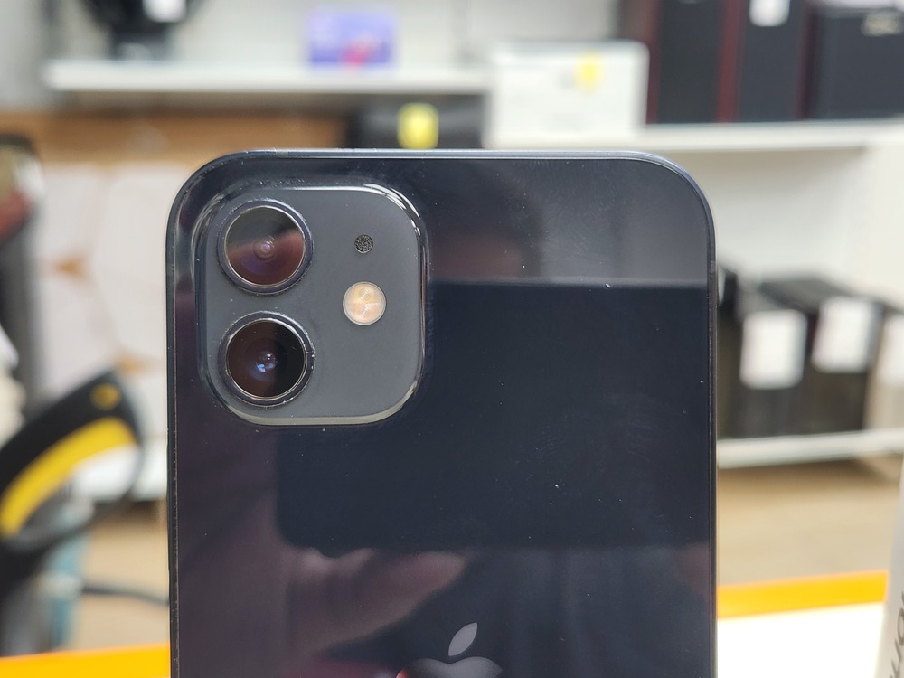 Смартфон Apple iPhone 12 128Gb