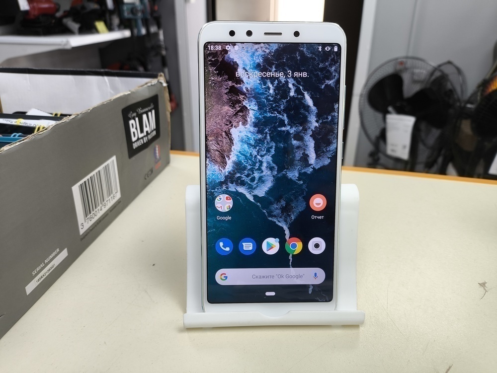 Смартфон Xiaomi Mi A2 4/64