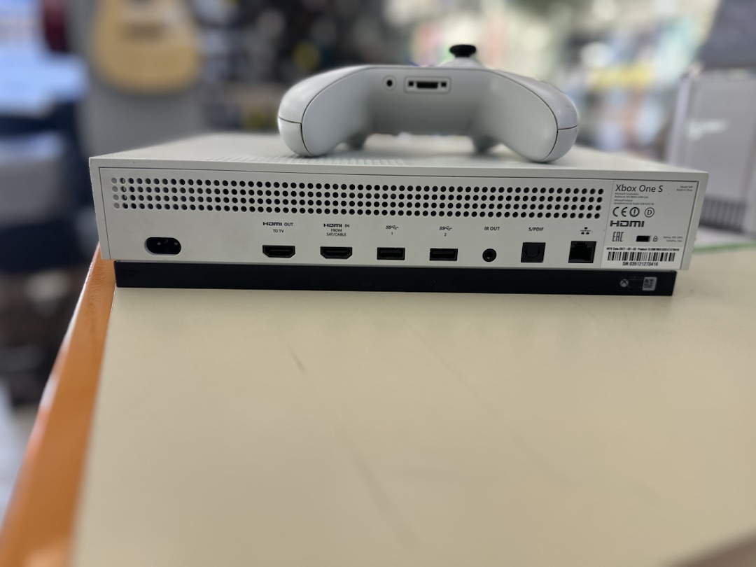 Игровая приставка Xbox One S 500Gb