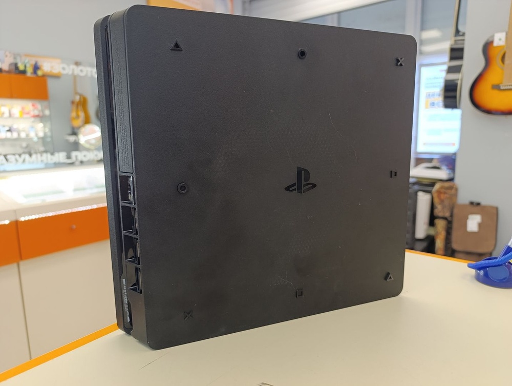 Игровая приставка PlayStation 4 Slim 500GB Игровая приставка PlayStation 4 Slim 500GB