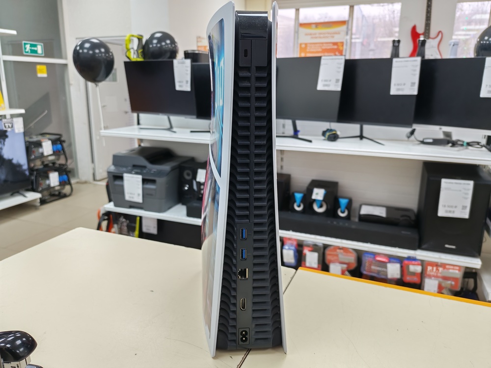 Игровая приставка PlayStation 5 825Gb (С дисководом)