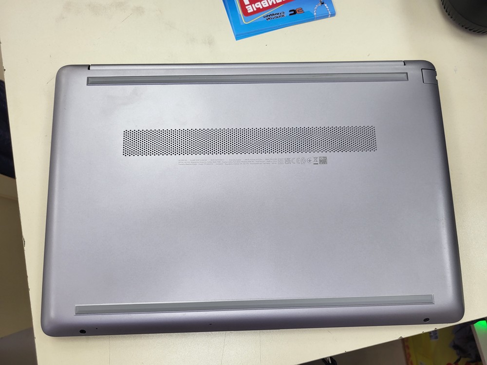 Ноутбук HP 250 G8; I3-1115G4, Intel UHD Graphics, 8 Гб, 256 Гб, Нет