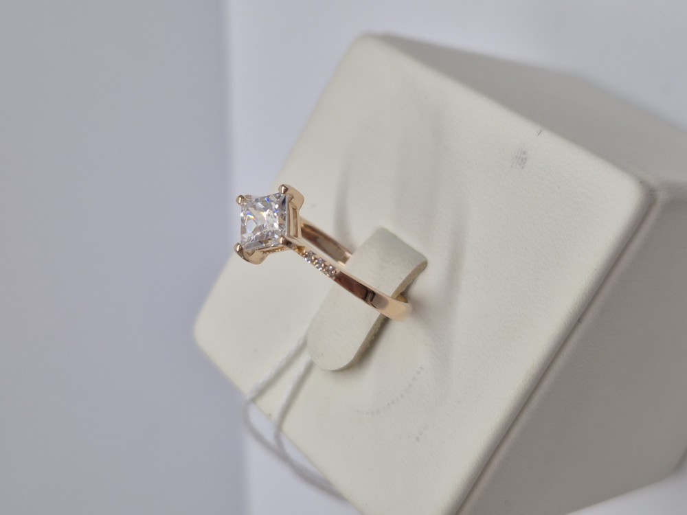 КОЛКМИ585 КОЛЬЦО С КАМНЯМИ (Au 585)