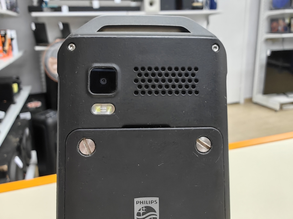 Мобильный телефон Philips E2317