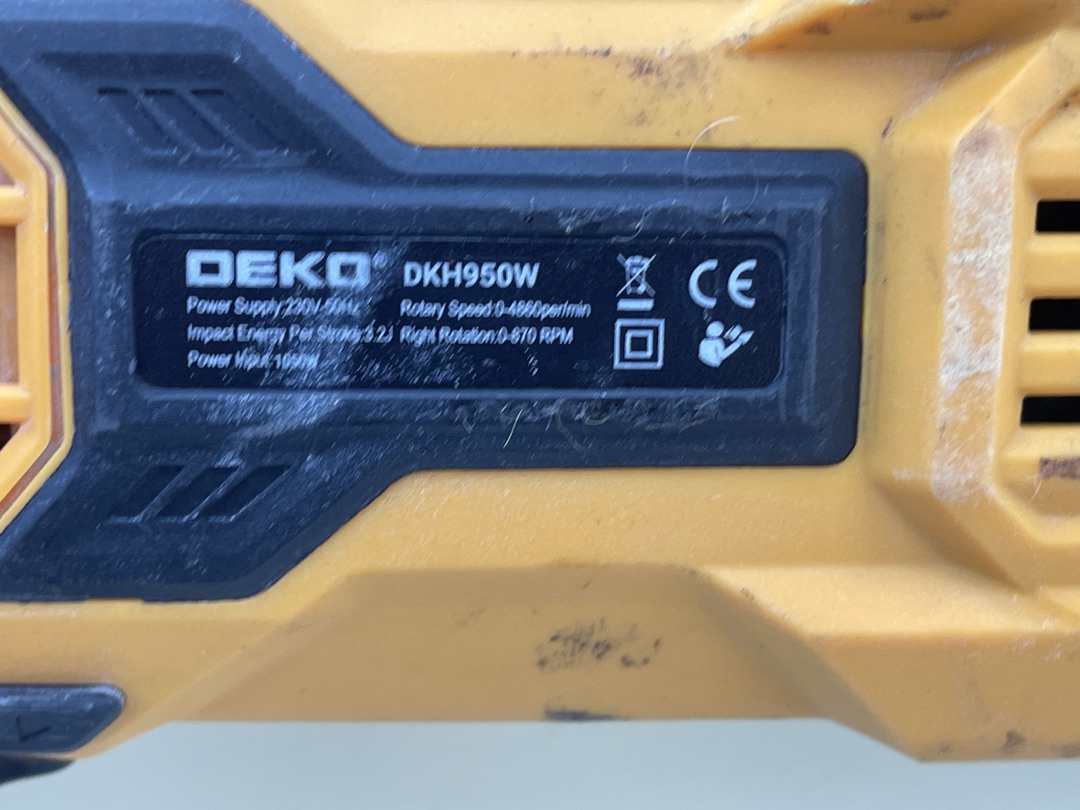 Перфоратор Deko DKH950W