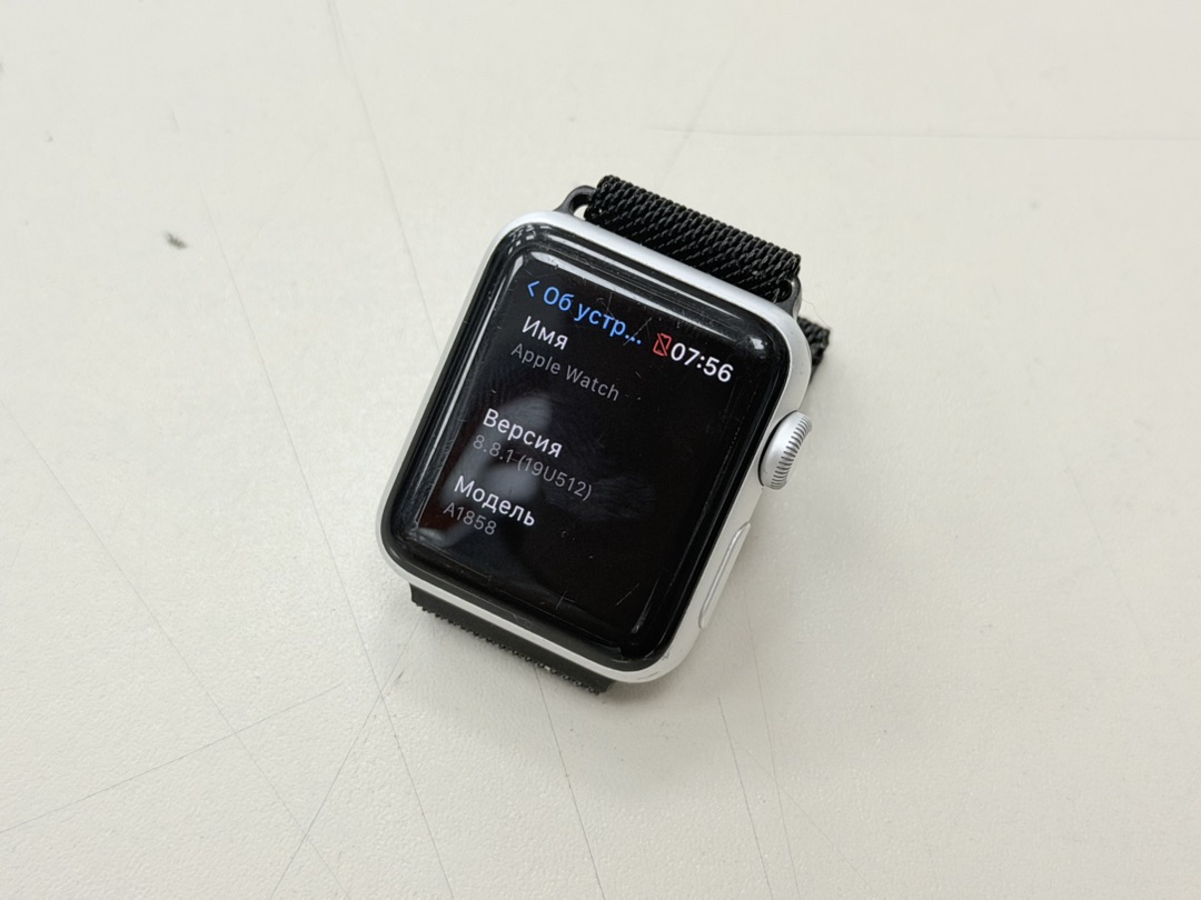 Смарт-часы Apple Watch Series 3 38 мм
