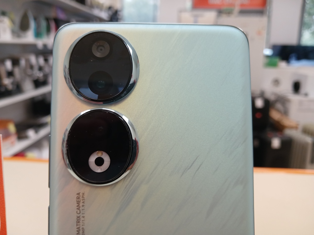 Смартфон Honor 90 8/256