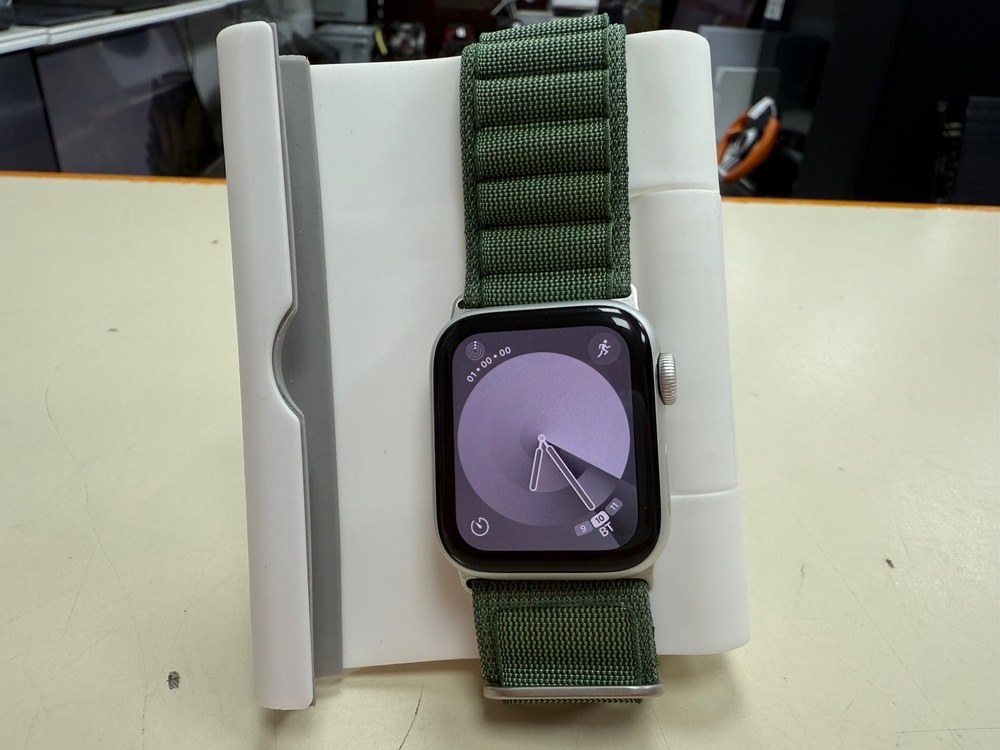 Смарт-часы Apple Watch SE 2020 40mm