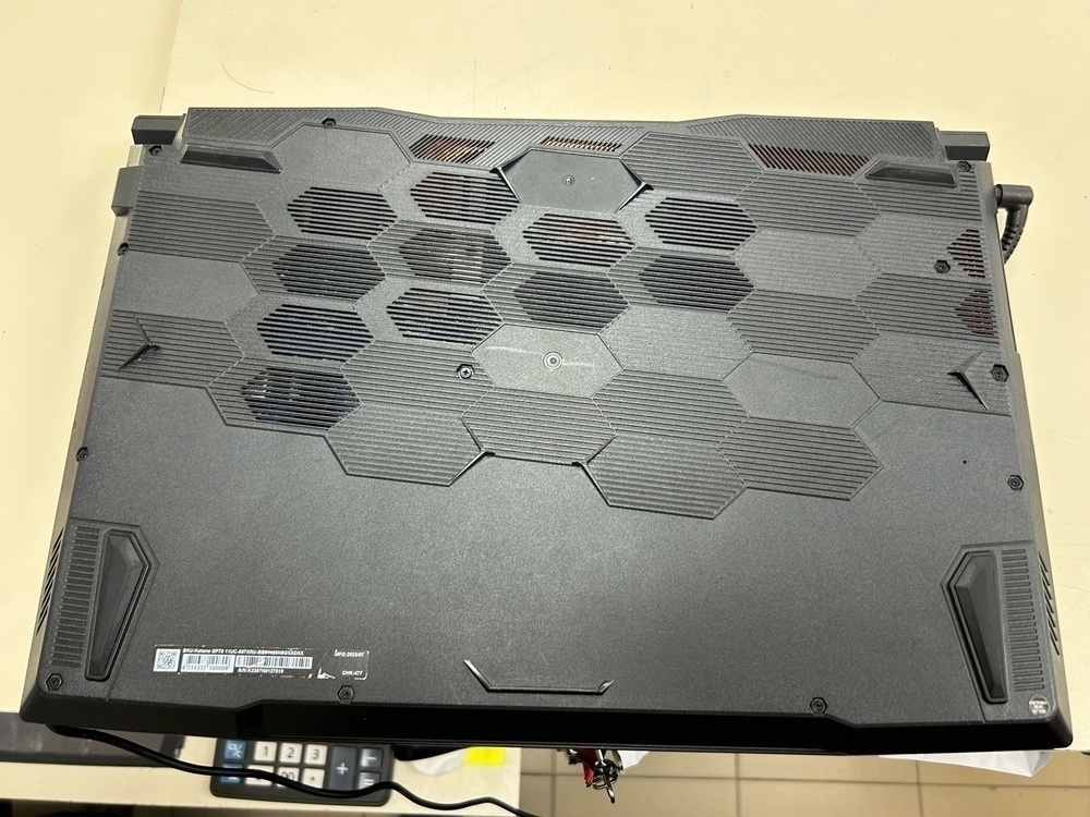 Ноутбук MSI .; Core i5-11260H, GeForce RTX 3050, 8 Гб, 500 Гб, Нет