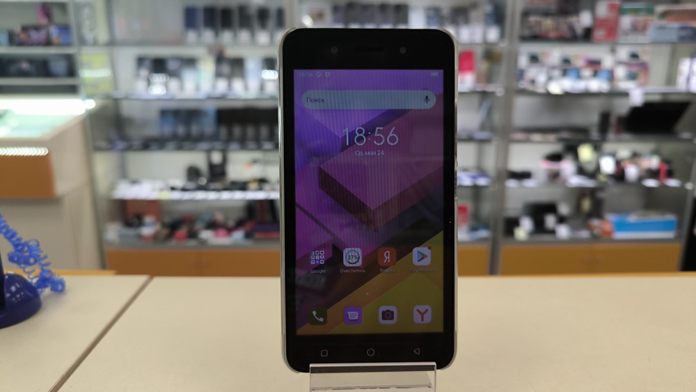 Смартфон Itel A17