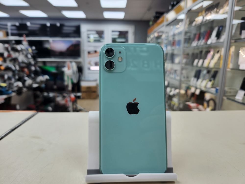 Смартфон Apple iPhone 11 64Gb