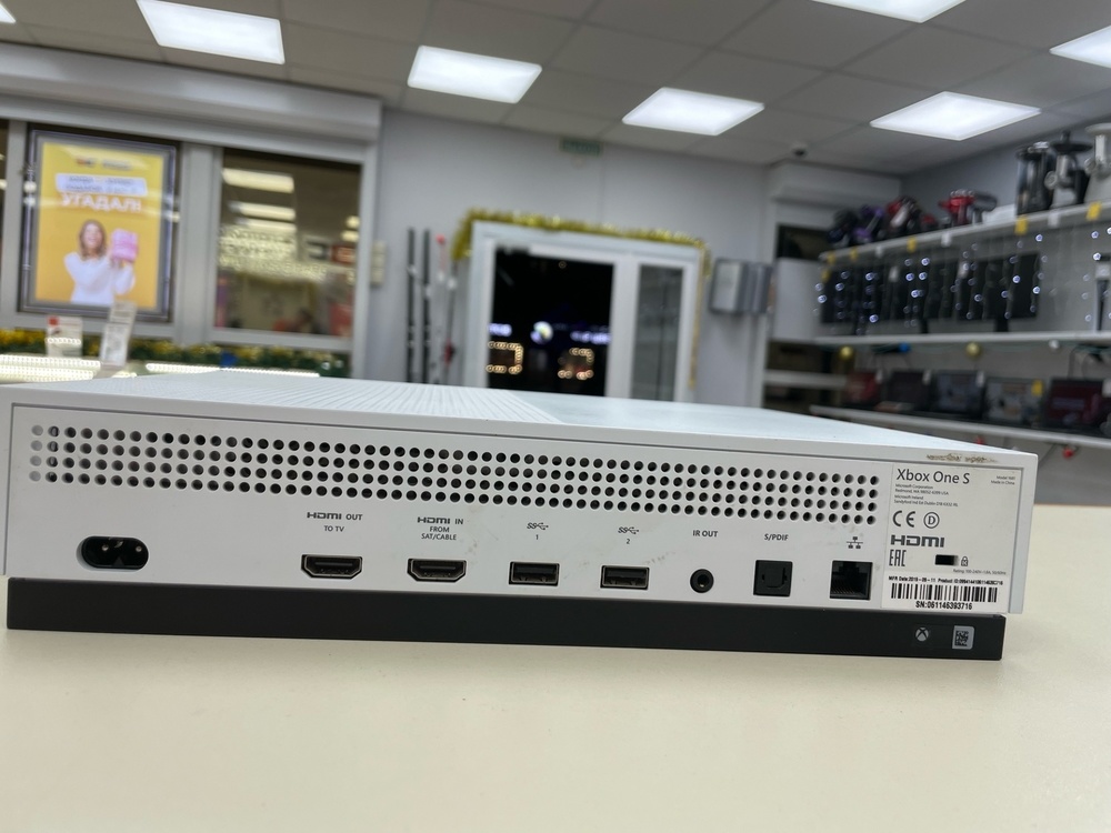 Игровая приставка Xbox One S 500Gb