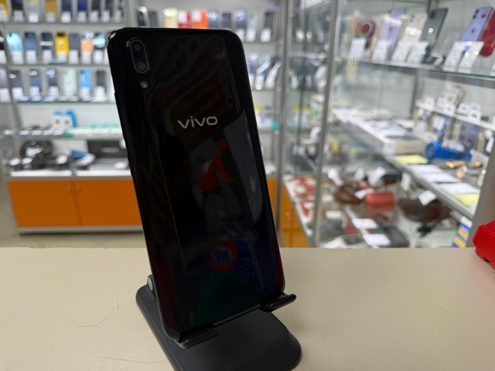 Смартфон Vivo Y93 6/128 (1815)