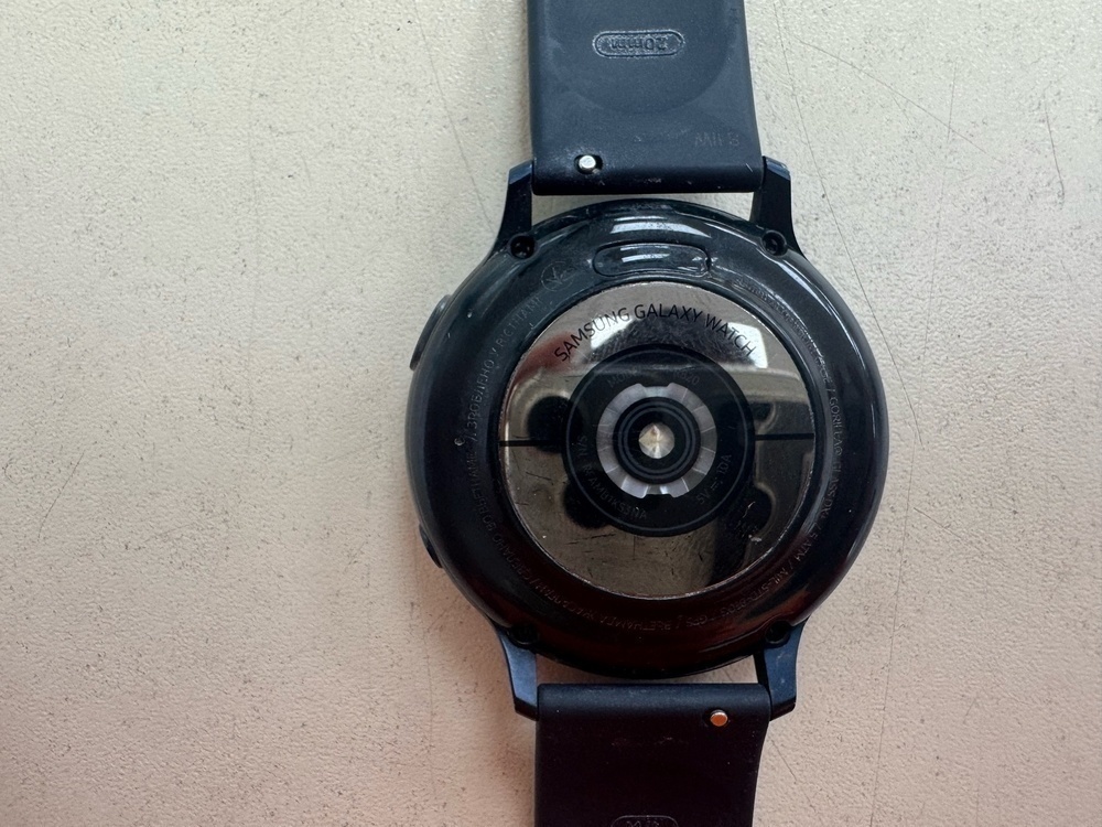 Смарт-часы Samsung Watch Active 2