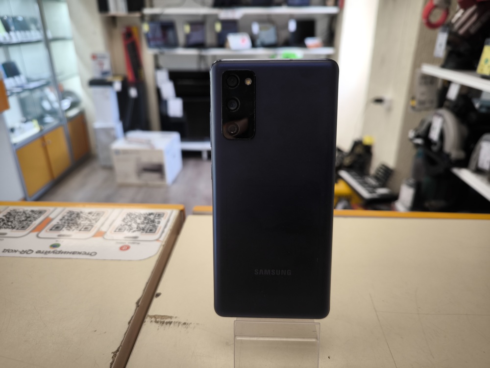 Смартфон Samsung Galaxy S20 FE 8/256