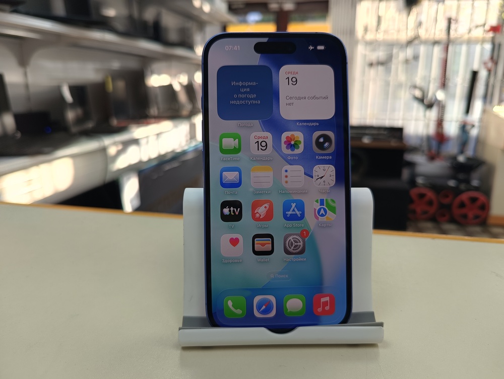 Смартфон Apple Iphone 16 128Gb