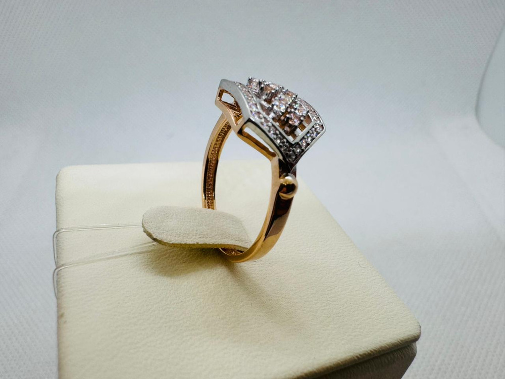 КОЛЬЦО С КАМНЯМИ (Au 585)