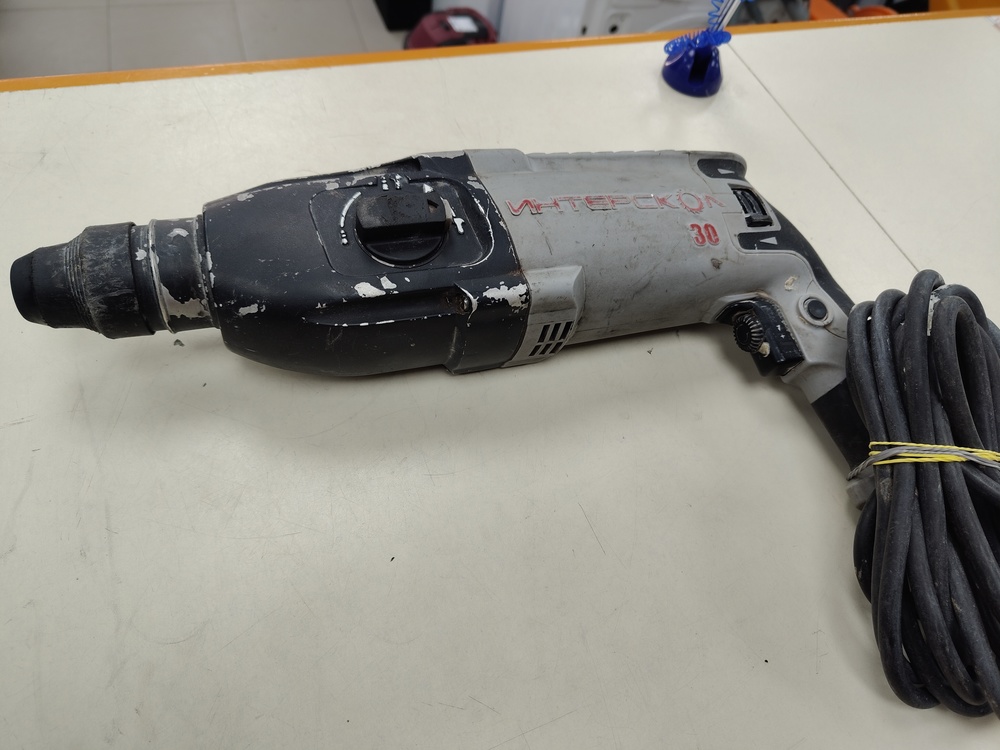 Перфоратор Интерскол П-30/900ЕР