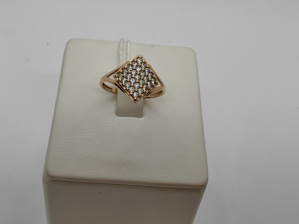 КОЛЬЦО С КАМНЯМИ (Au 585)