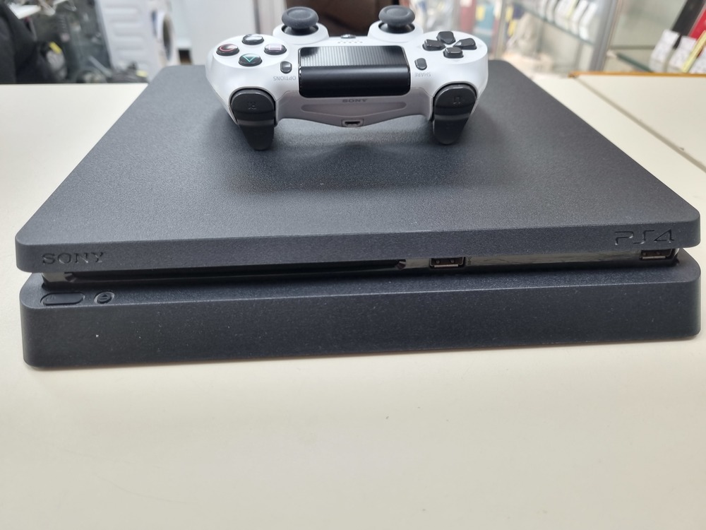 Игровая приставка PlayStation 4 Slim 500GB