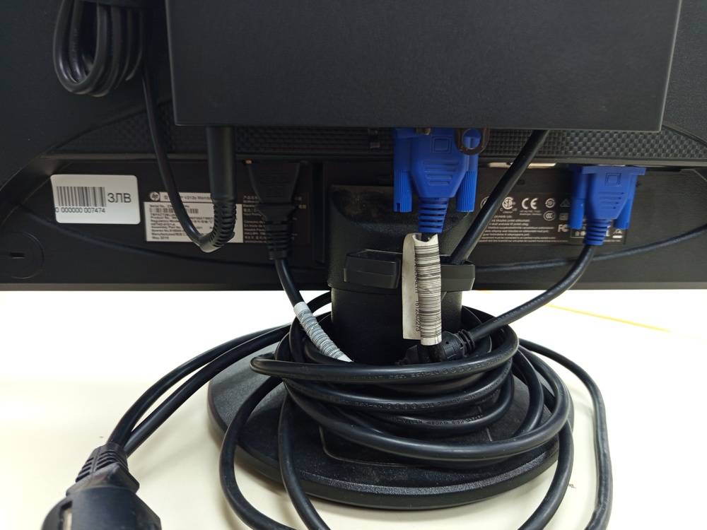 Моноблок HP; Celeron 2957U, HD Graphics, 4 Gb, 120 Гб, Нет