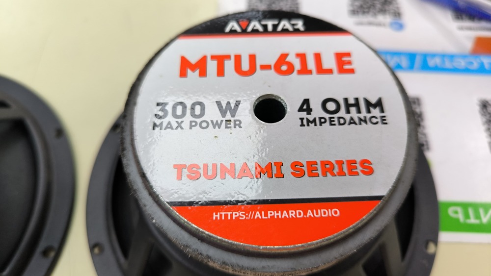 Автоакустика передняя Avatar MTU-61LE