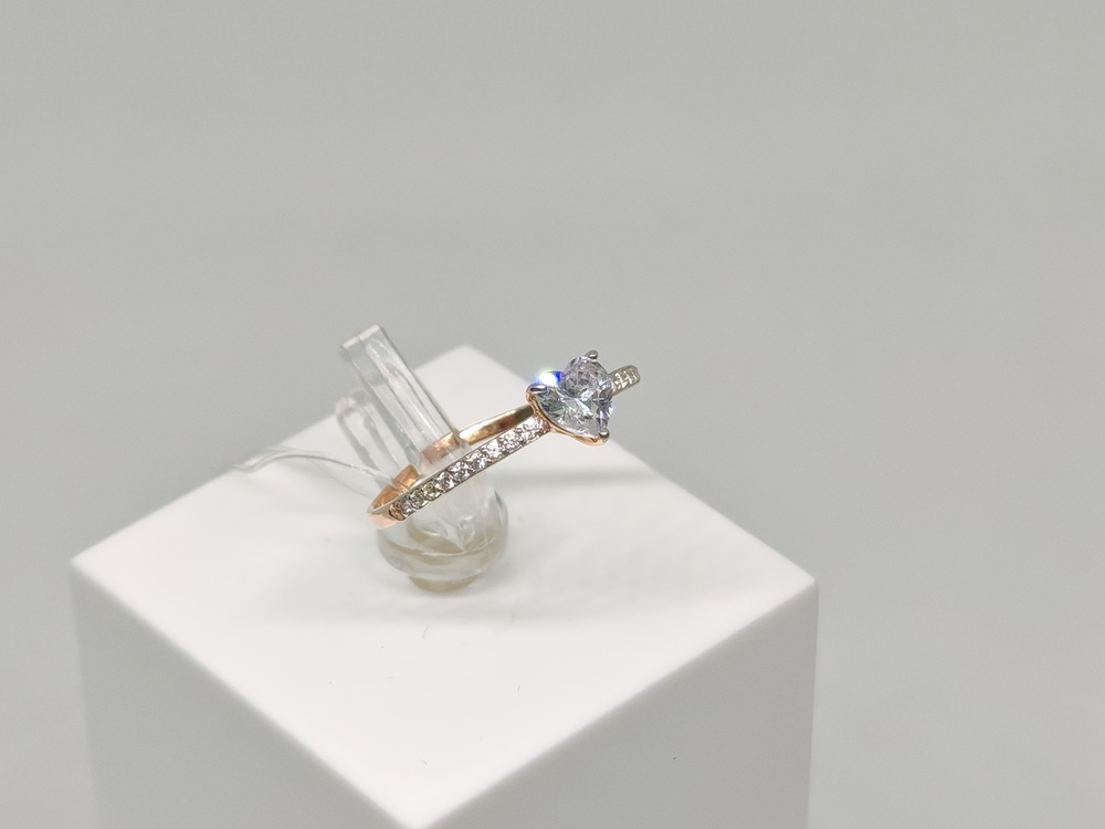 КОЛЬЦО С КАМНЯМИ (Au 585)