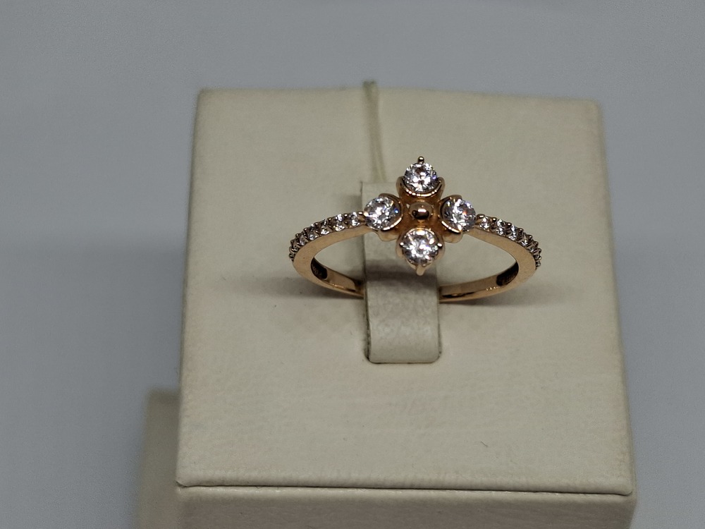 КОЛЬЦО С КАМНЯМИ (Au 585)