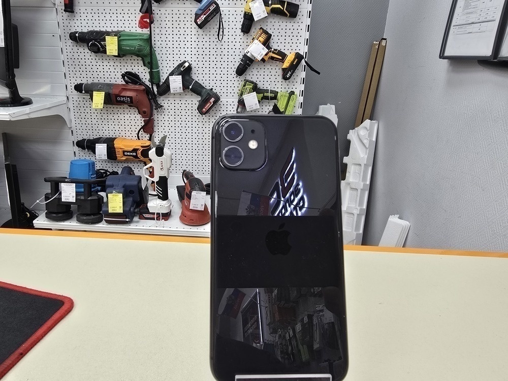 Смартфон Apple iPhone 11 128Gb