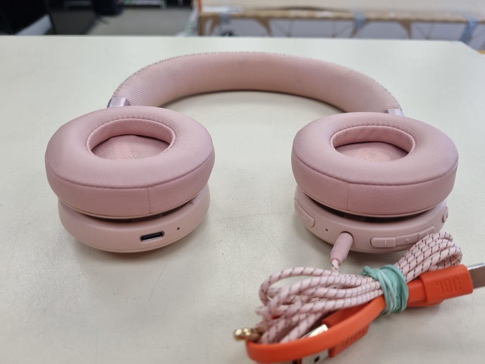 Наушники беспроводные JBL Live 460NC Black