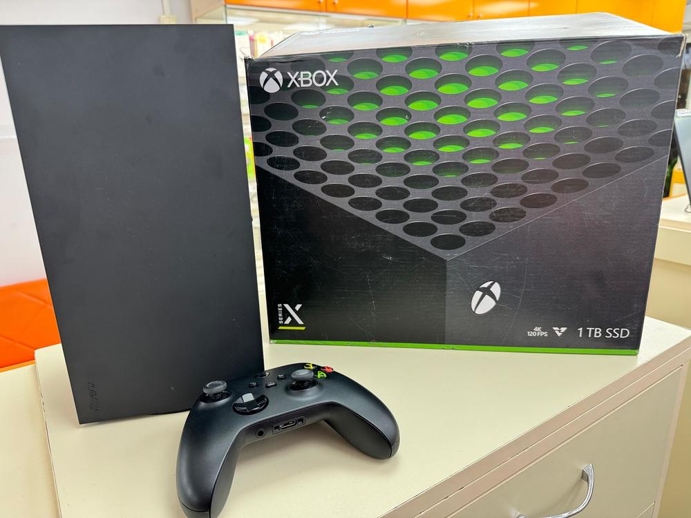 Игровая приставка Xbox Series X 1Tb