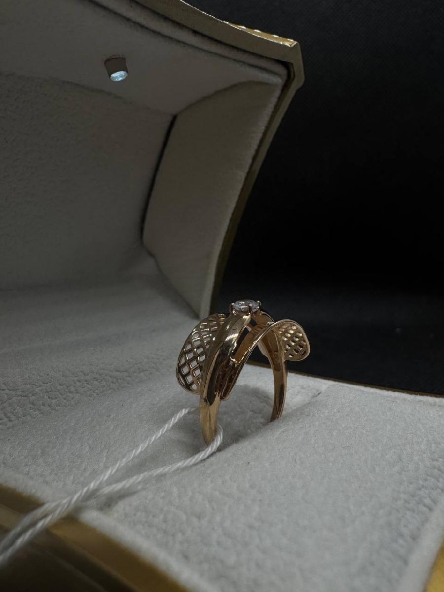 КОЛКМ585 КОЛЬЦО С КАМНЕМ (Au 585)