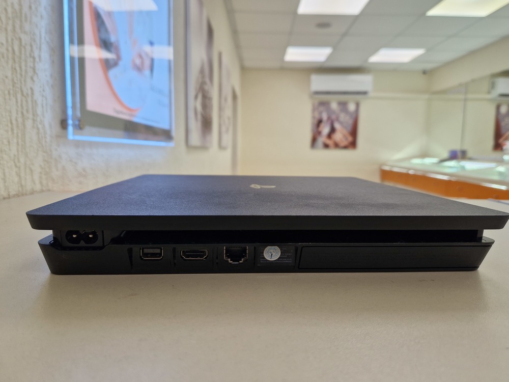 Игровая приставка PlayStation 4 Slim 1Tb