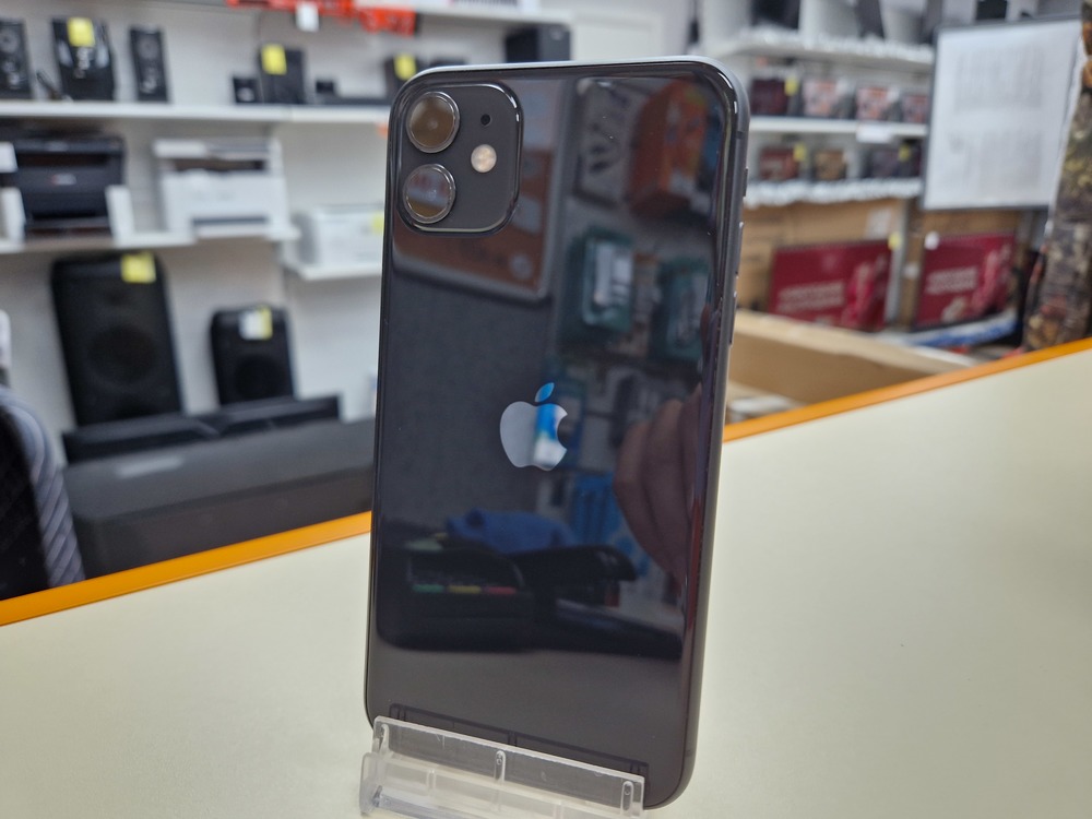 Смартфон Apple iPhone 11 64Gb