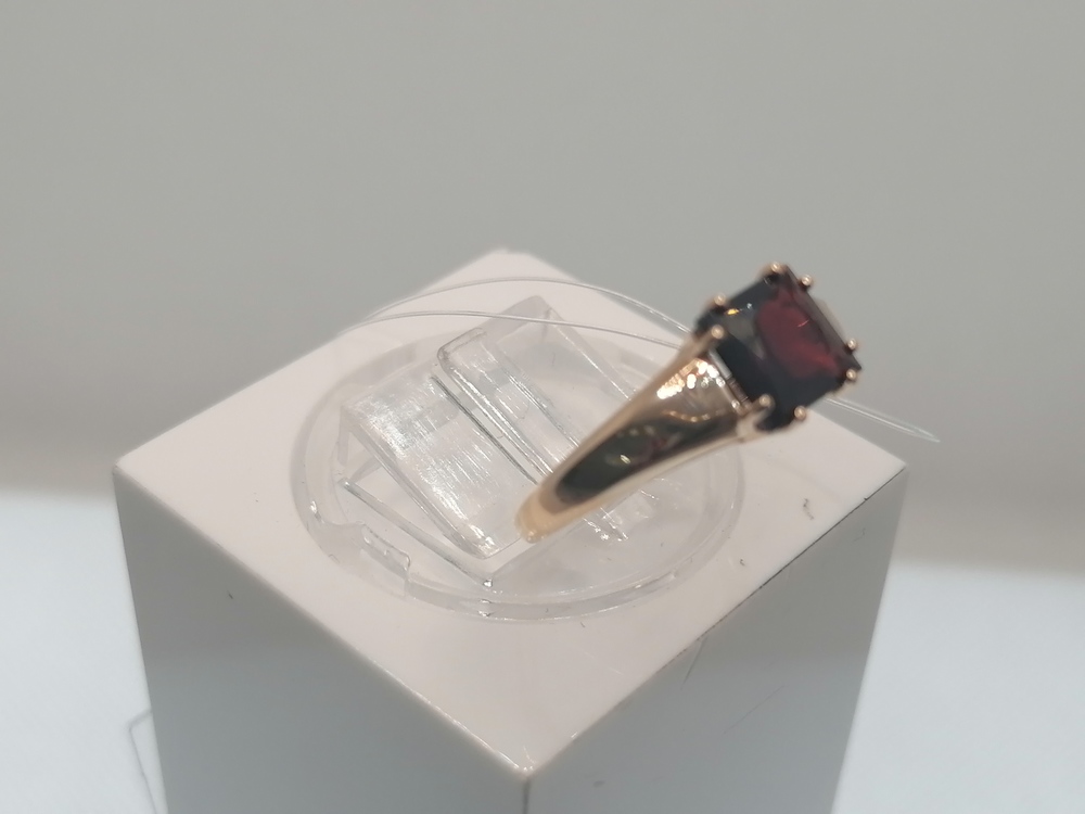 КОЛЬЦО ГРАНАТ (Au 585)