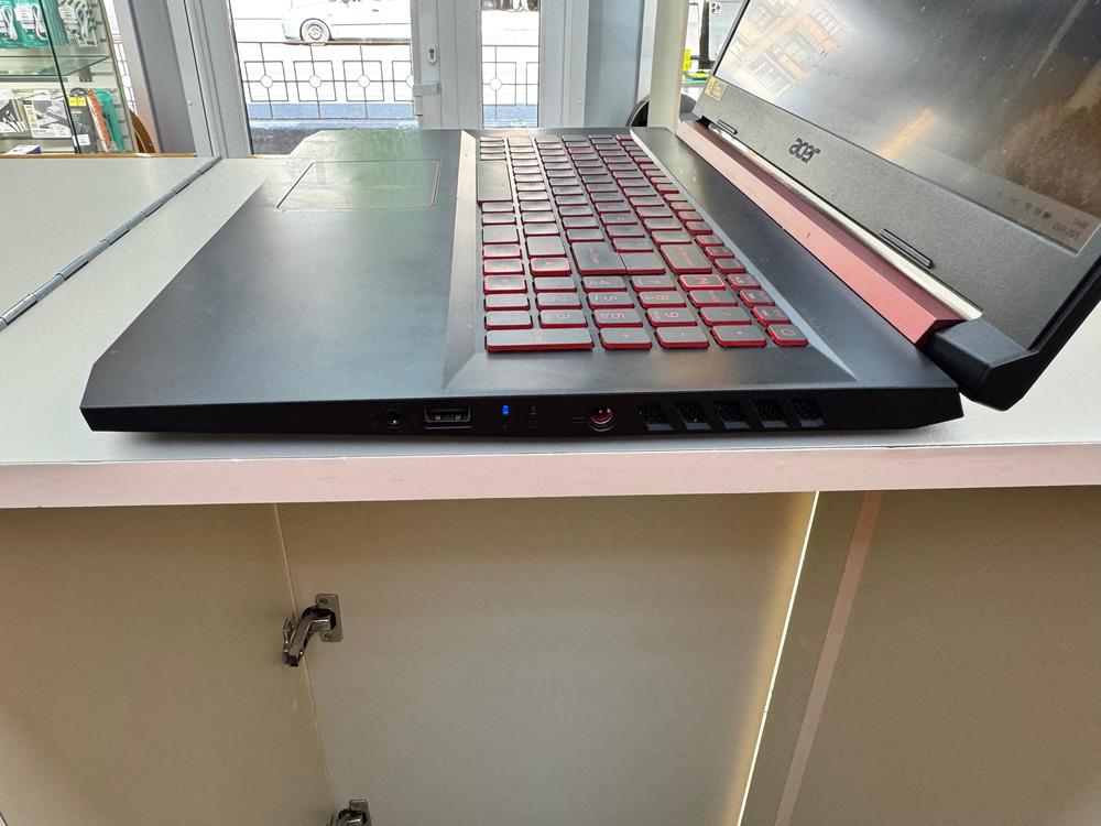 Ноутбук Acer; Core i7-9750H, GeForce RTX 2060, 16 Гб, 500 Гб, 1 Tb