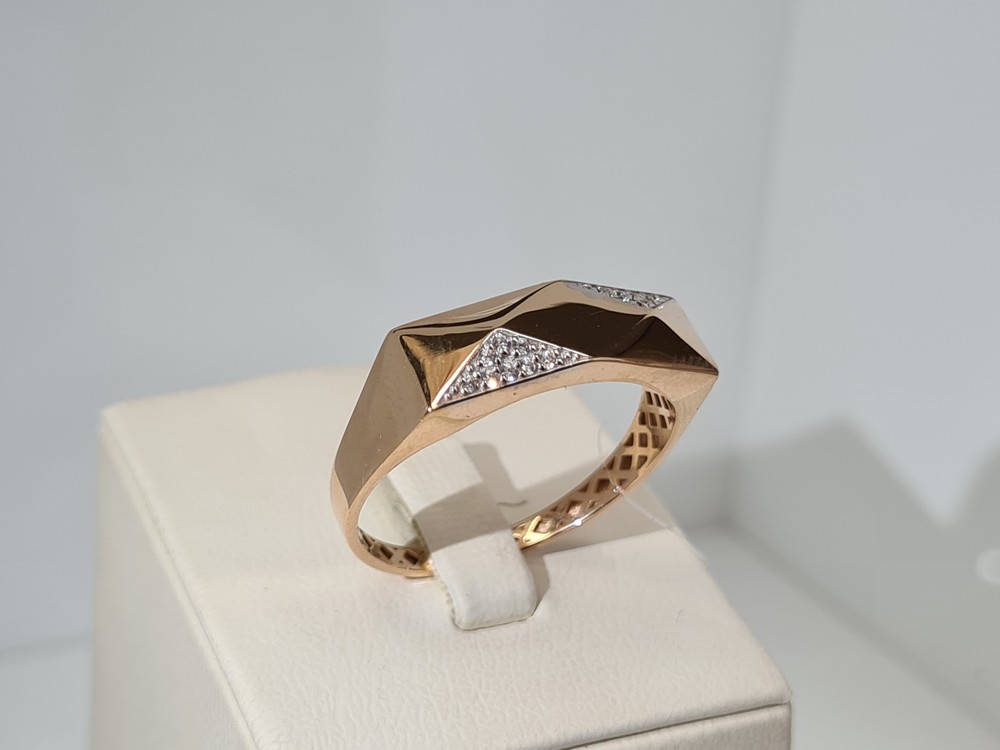 КОЛЬЦО С КАМНЯМИ (Au 585)