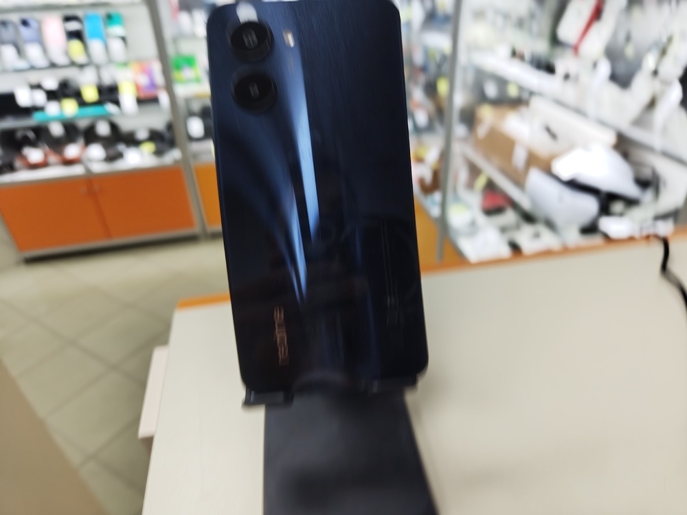 Смартфон Realme C33 4/128