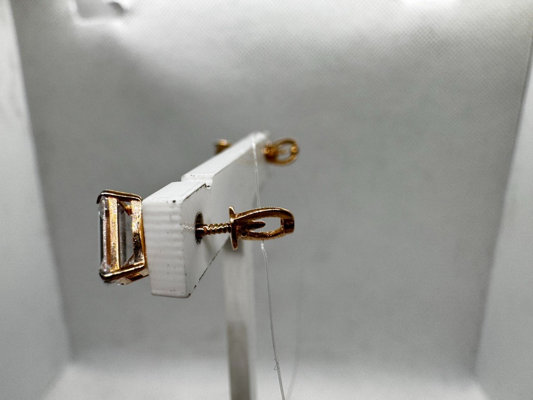 СЕРЬГИ ПУСЕТЫ с камнем (Au 585)