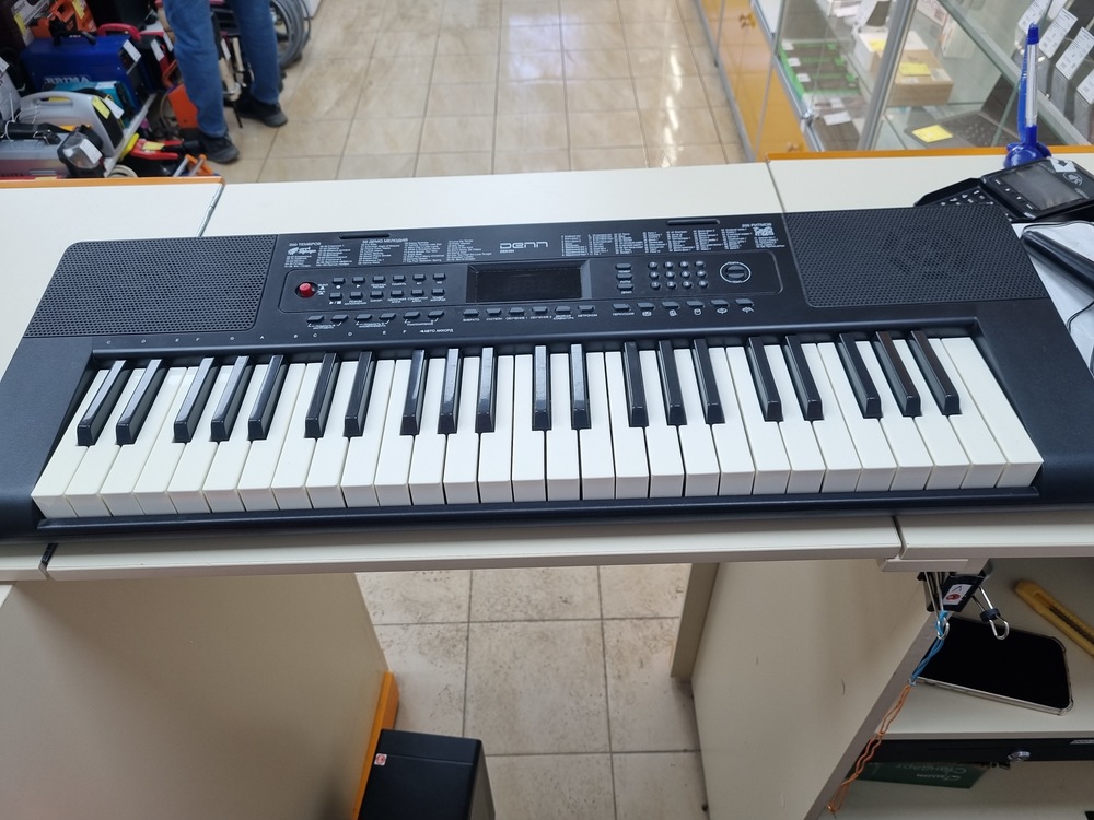 Синтезатор DENN DEK494