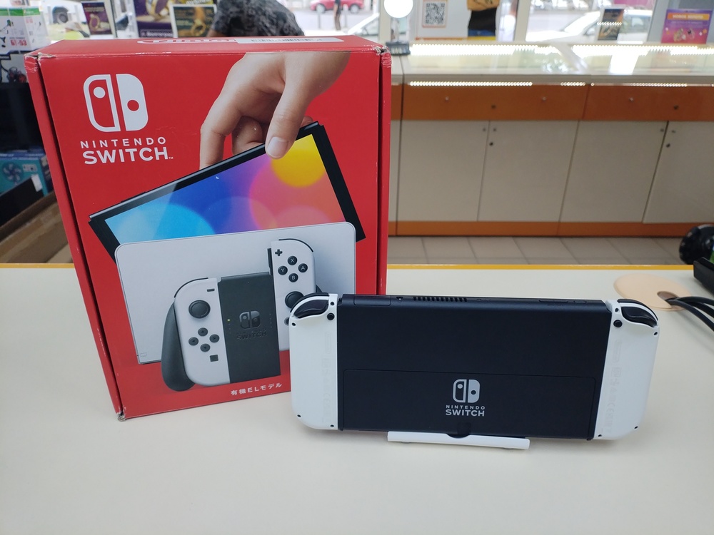Игровая приставка Nintendo Switch Oled