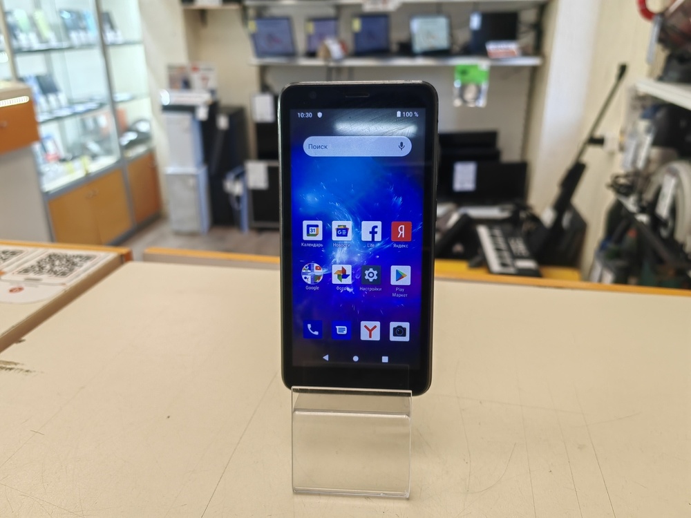 Смартфон ZTE Blade L8