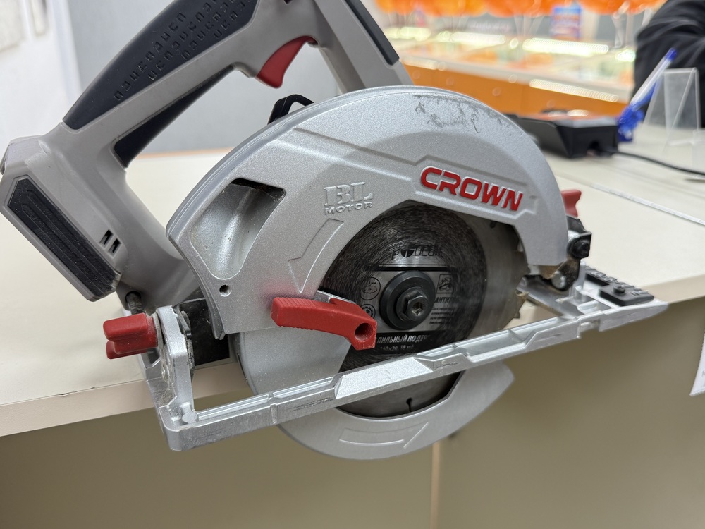 Дисковая пила Crown CT25002-165HX