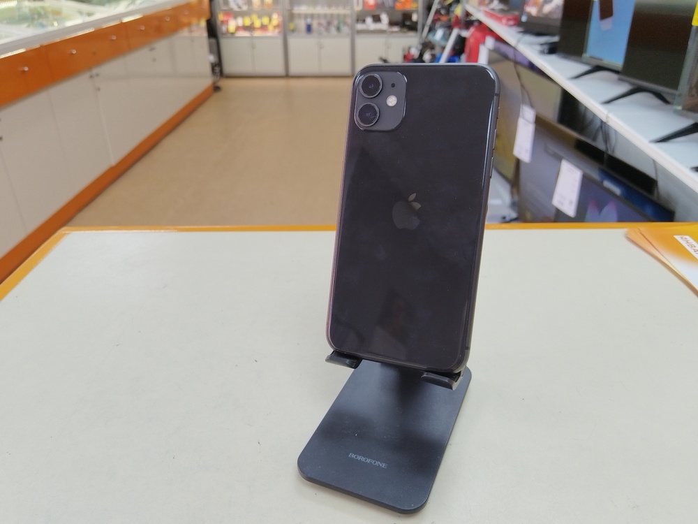 Смартфон Apple iPhone 11 64Gb