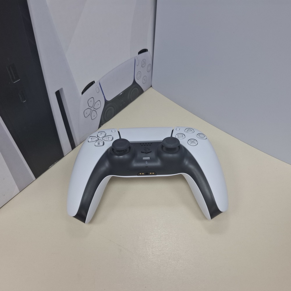 Игровая приставка PlayStation 5 825Gb (С дисководом)
